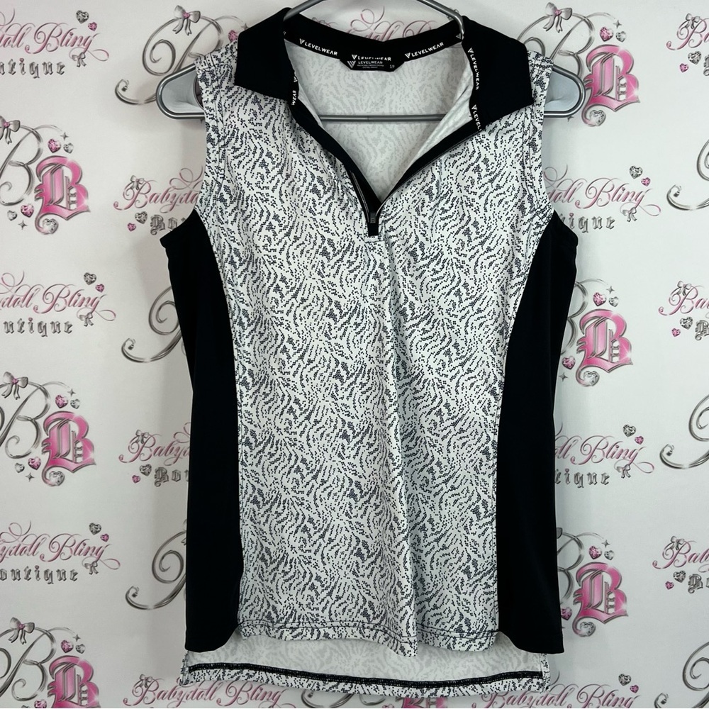 Levelwear tank top half zip preppy Black and White Patterned Sleeveless Blouse